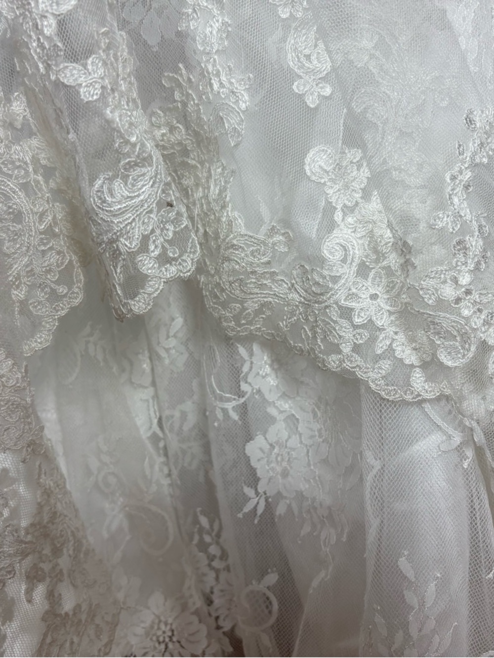 Alfred Angelo White Lace Backless Long Sleeve Bridal Wedding Gown 16 - Picture 11 of 15